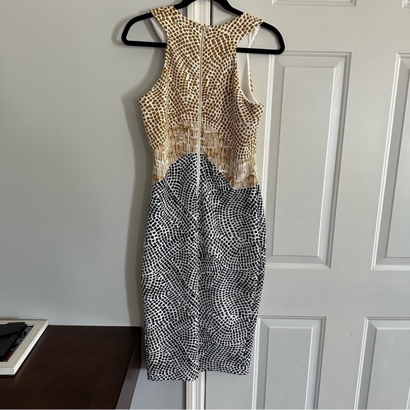 H&M Textured Bodycon Midi Dress - Picture 3 of 7